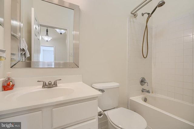 11111 LITTLE FOX LN, Germantown, MD 20876