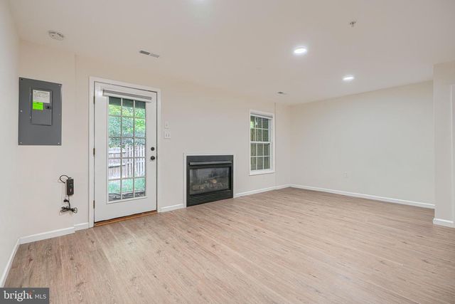 11111 LITTLE FOX LN, Germantown, MD 20876