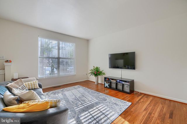 11111 LITTLE FOX LN, Germantown, MD 20876