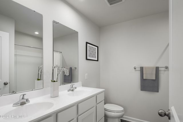 821 Haw Creek Avenue NE, Winnabow, NC 28479