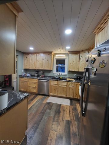 3855 Lincoln Avenue, Shadyside, OH 43947