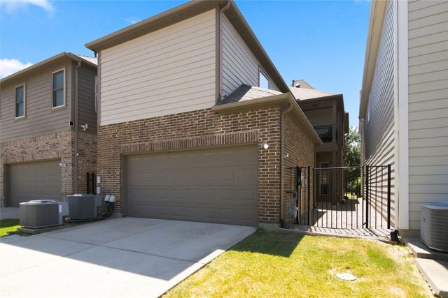 720 Northwood Drive, Flower Mound, TX 75022