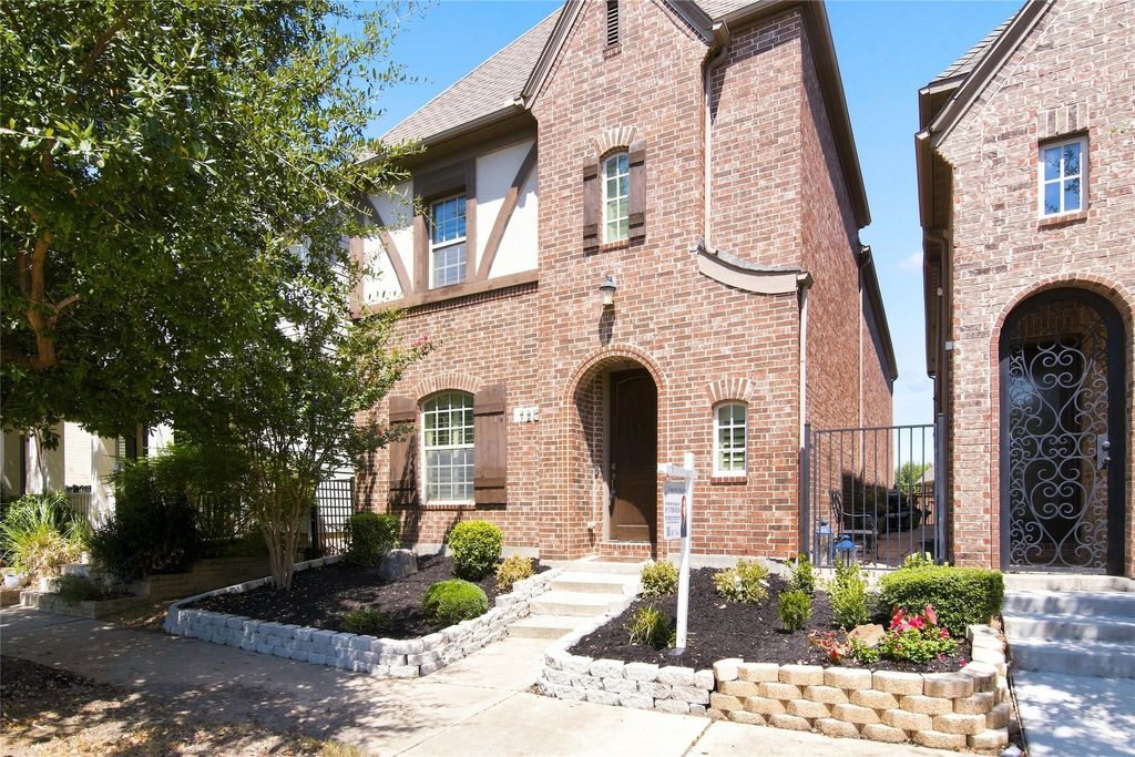 720 Northwood Drive, Flower Mound, TX 75022