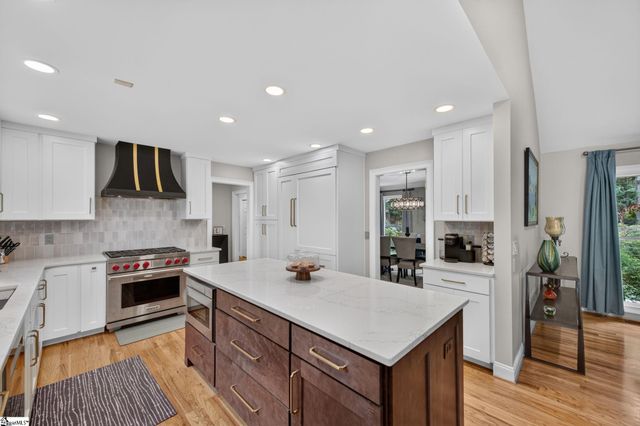 205 Cove Harbor Court, Taylors, SC 29687