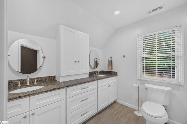205 Cove Harbor Court, Taylors, SC 29687