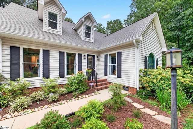 205 Cove Harbor Court, Taylors, SC 29687