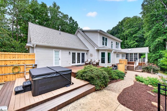 205 Cove Harbor Court, Taylors, SC 29687
