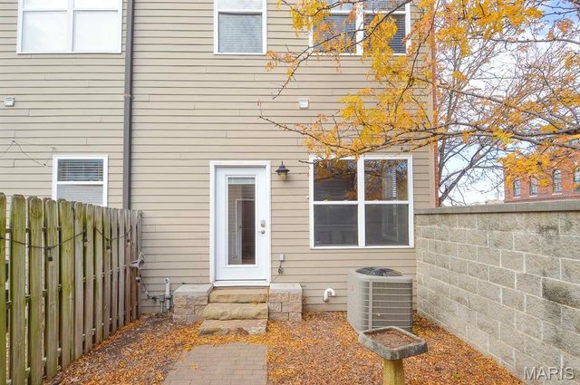 1005 Mississippi Avenue A, St Louis, MO 63104