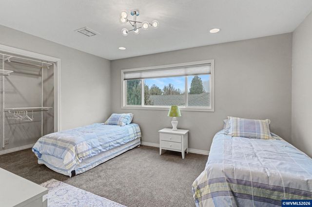 3448 Carnoustie Ln S, Salem, OR 97302