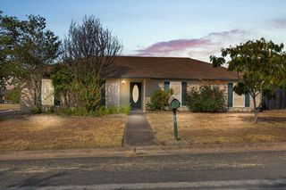 407 S Mount Rushmore DR, Cedar Park, TX 78613