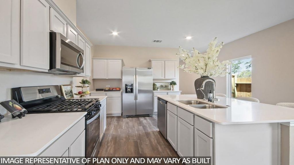 570 Belle Springs Lane, Conroe, TX 77301