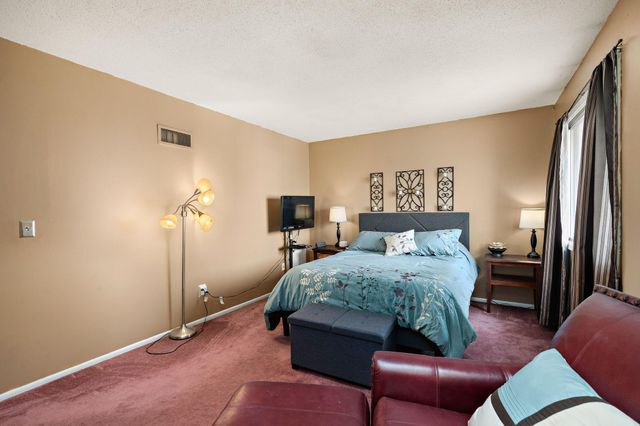 418 Dorland Place, Maplewood, MN 55119