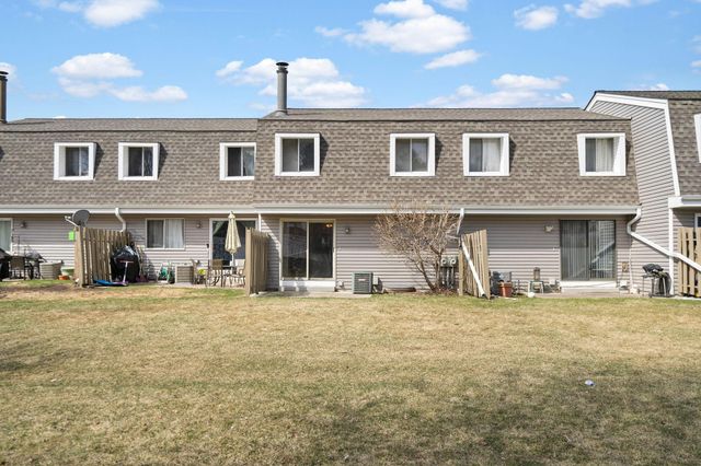 418 Dorland Place, Maplewood, MN 55119