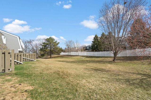 418 Dorland Place, Maplewood, MN 55119