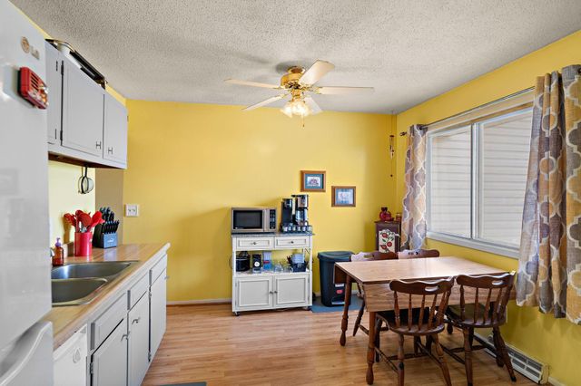 418 Dorland Place, Maplewood, MN 55119