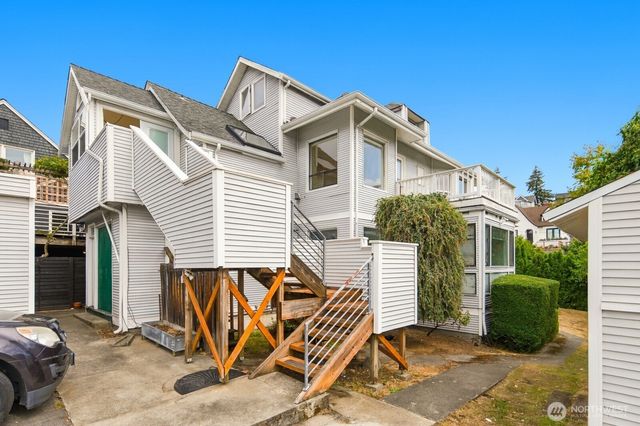 1953 10th Avenue W, Seattle, WA 98119