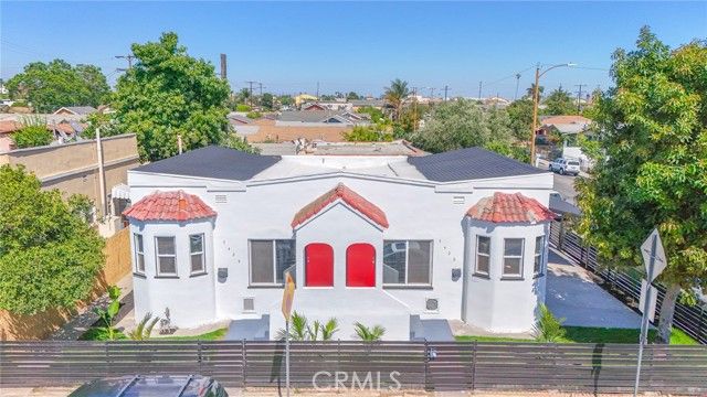 7424 Bell Avenue, Los Angeles, CA 90001
