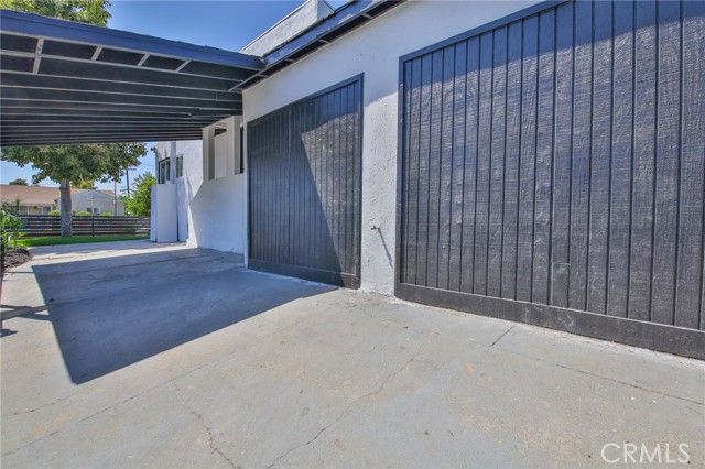 7424 Bell Avenue, Los Angeles, CA 90001