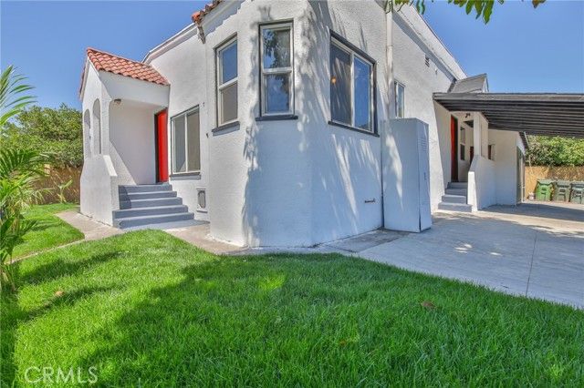 7424 Bell Avenue, Los Angeles, CA 90001