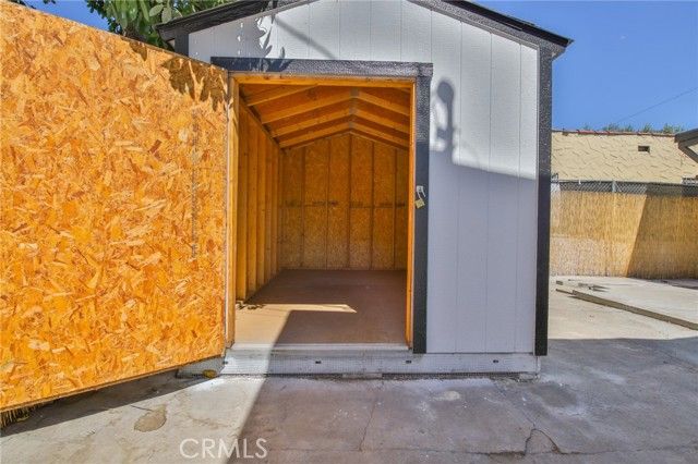 7424 Bell Avenue, Los Angeles, CA 90001