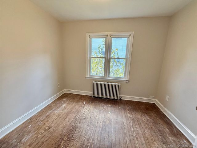 10 Cottage Avenue, Nanuet, NY 10954