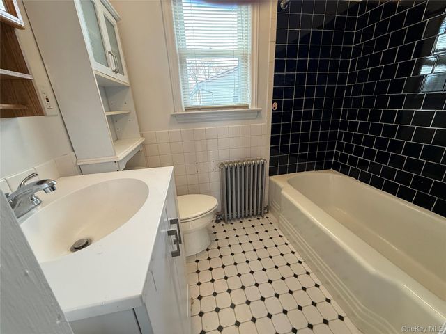 10 Cottage Avenue, Nanuet, NY 10954