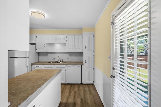 148 Granada Square, Canton, TX 75103