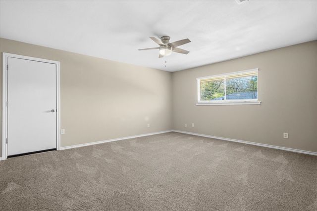 148 Granada Square, Canton, TX 75103