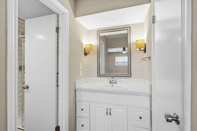 148 Granada Square, Canton, TX 75103