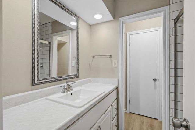 148 Granada Square, Canton, TX 75103