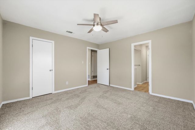 148 Granada Square, Canton, TX 75103