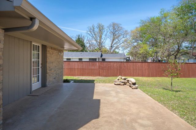 148 Granada Square, Canton, TX 75103