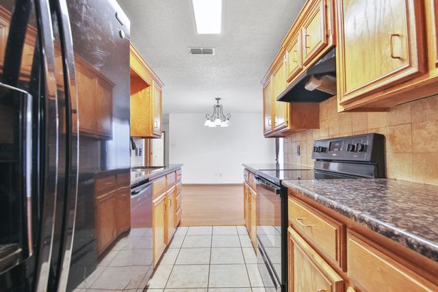 1811 Corpus Avenue, Wolfforth, TX 79382