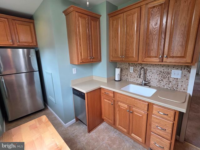 517 WEST AVE, Pitman, NJ 08071