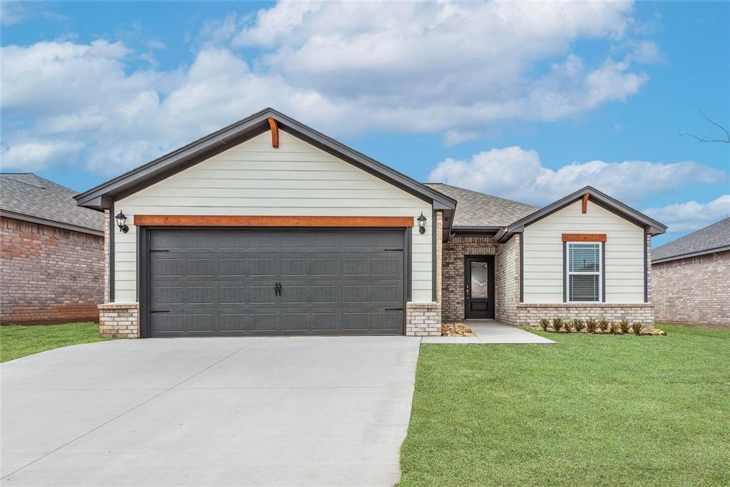 Image 1 of property listing at 1805 Palmatum Road, El Reno, OK 73036