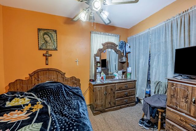 2033 N Karlov Avenue, Chicago, IL 60639