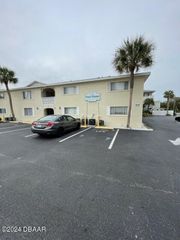 102 S Peninsula Dr Apt 300, Daytona Beach, FL 32118