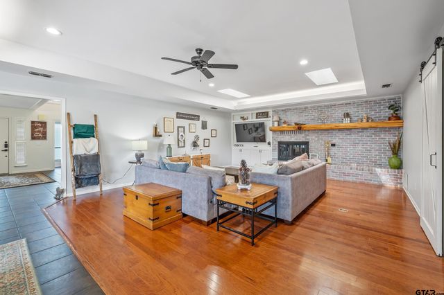 242 South Bay Drive, Bullard, TX 75757