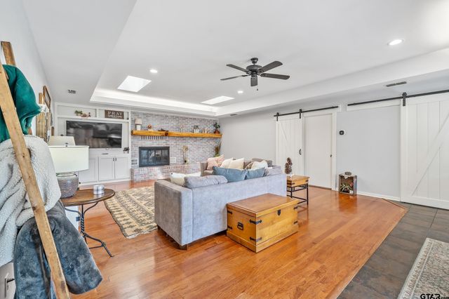 242 South Bay Drive, Bullard, TX 75757