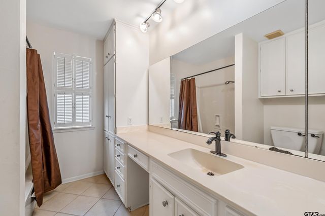 242 South Bay Drive, Bullard, TX 75757