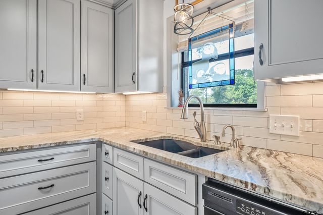 242 South Bay Drive, Bullard, TX 75757