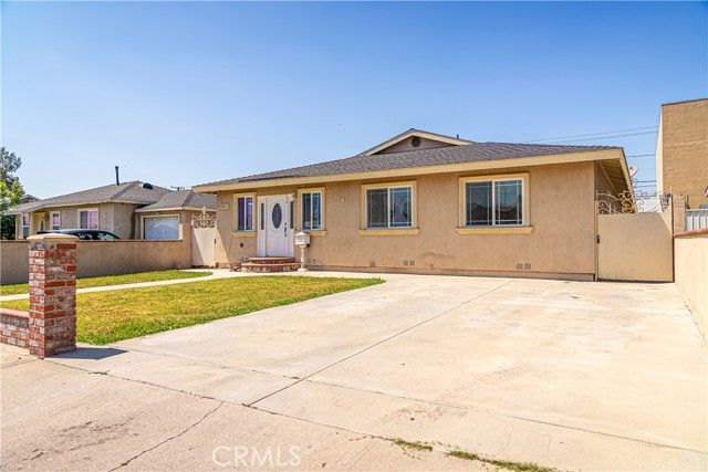 3521 Travis Avenue, Commerce, CA 90040