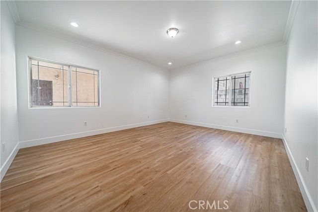 3521 Travis Avenue, Commerce, CA 90040