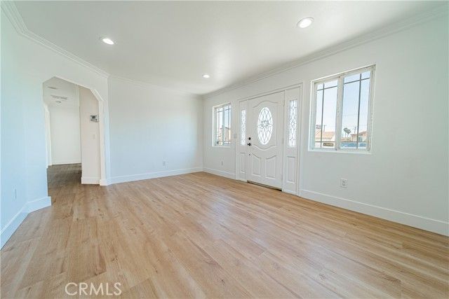 3521 Travis Avenue, Commerce, CA 90040