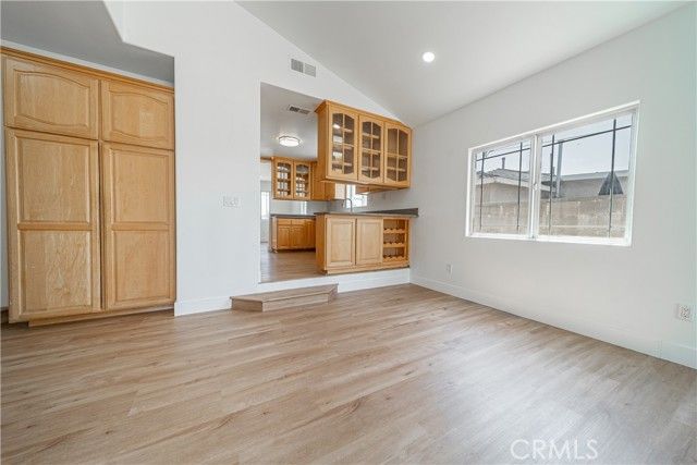 3521 Travis Avenue, Commerce, CA 90040