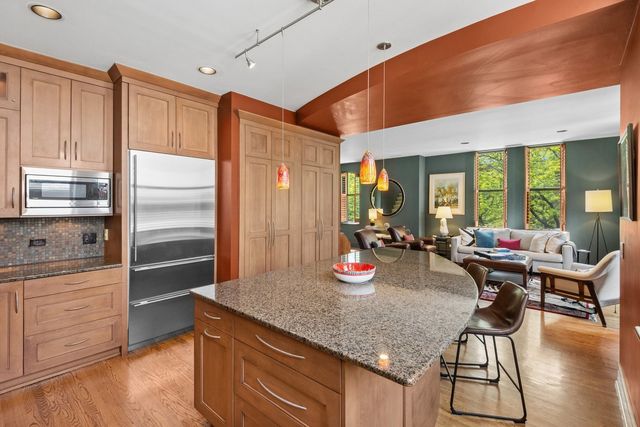 3100 N Kenmore Avenue 3I, Chicago, IL 60657