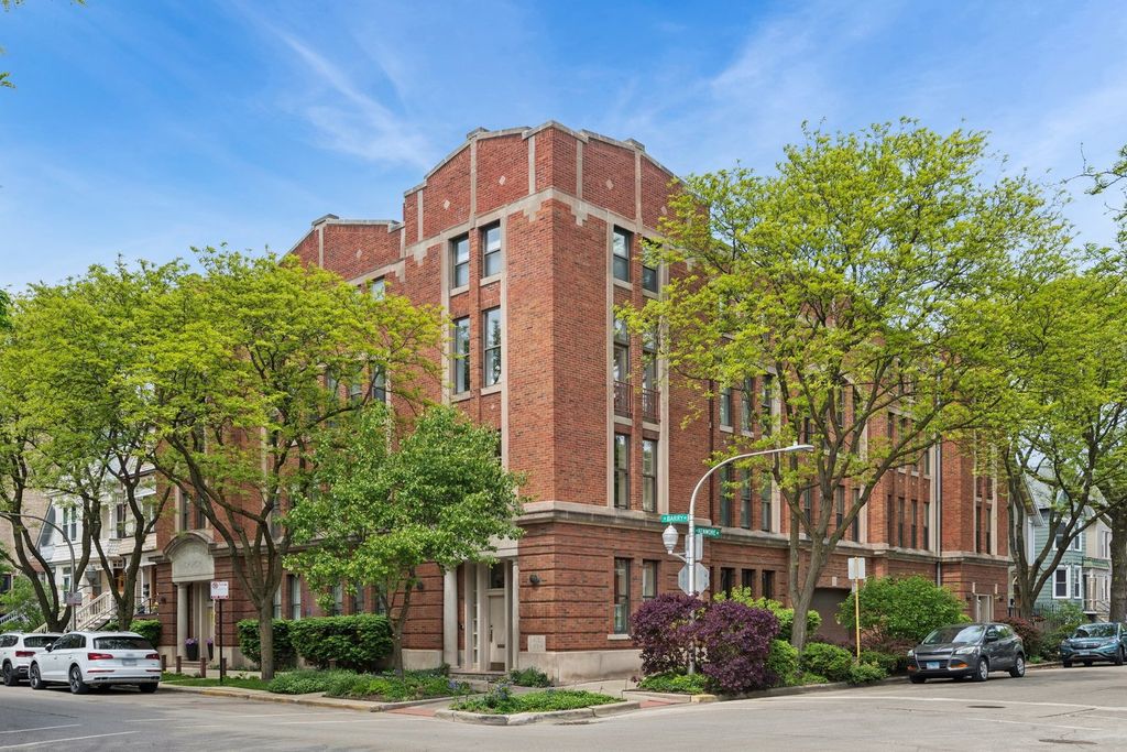 3100 N Kenmore Avenue 3I, Chicago, IL 60657