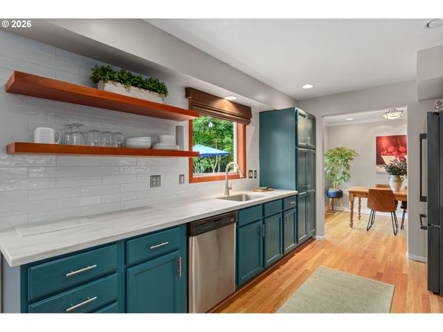 8060 Sw CEDAR St, Portland, OR 97225