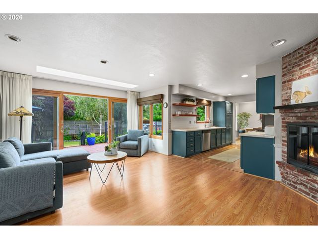 8060 Sw CEDAR St, Portland, OR 97225