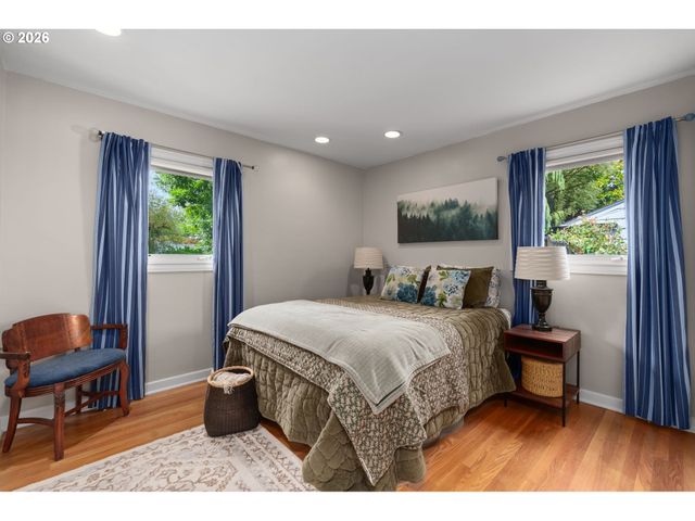 8060 Sw CEDAR St, Portland, OR 97225
